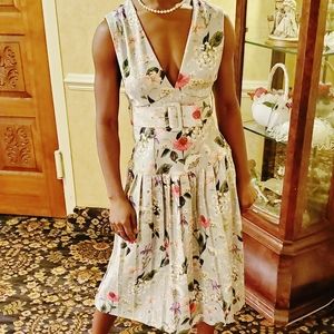 Gorgeous flowered pleated dress